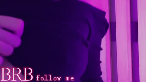 Una  online show from 7, 2, 2025