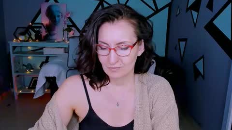 UnaTera online show from 7, 2, 2026