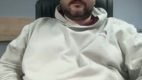 Snapshot of uncutdude321 chatting on 5, 12, 2025 uncutdude321 online show from 5, 12, 2025