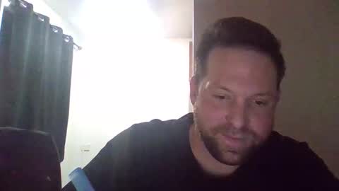 Snapshot of uncutstud18 chatting on 16, 12, 2025 UncutStud online show from 16, 12, 2025