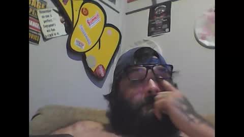 Snapshot of uncuttruss chatting on 15, 10, 2025 uncuttruss online show from 15, 10, 2025