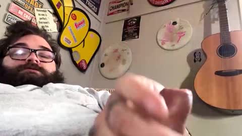 Snapshot of uncuttruss chatting on 21, 11, 2025 uncuttruss online show from 21, 11, 2025