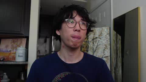 Snapshot of unhingedwang chatting on 9, 12, 2024 wang online show from 9, 12, 2024