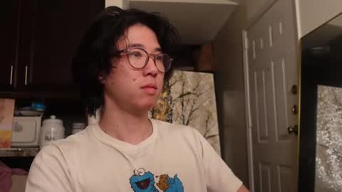 Snapshot of unhingedwang chatting on 8, 3, 2025 wang online show from 8, 3, 2025