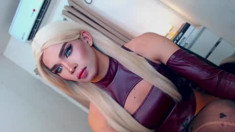 Miss Andrea online show from 15, 4, 2026