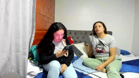 Kary and jhoa online show from 19, 12, 2025