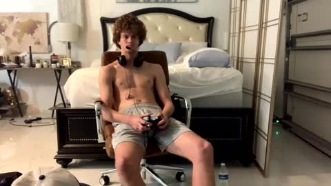 Snapshot of unverifiedbwc chatting on 8, 2, 2025 Stepbro online show from 8, 2, 2025