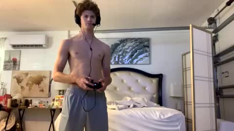 Snapshot of unverifiedbwc chatting on 9, 2, 2025 Stepbro online show from 9, 2, 2025