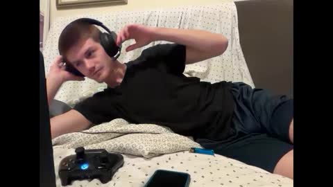 Snapshot of unverifiedbwc chatting on 9, 3, 2025 Stepbro online show from 9, 3, 2025