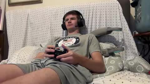 Snapshot of unverifiedbwc chatting on 12, 3, 2025 Stepbro online show from 12, 3, 2025