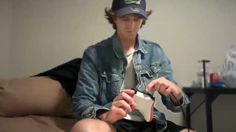 Snapshot of unverifiedbwc chatting on 17, 9, 2025 Stepbro online show from 17, 9, 2025