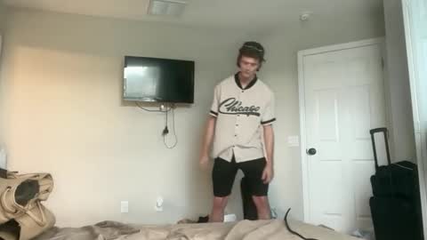 Snapshot of unverifiedbwc chatting on 17, 9, 2025 Stepbro online show from 17, 9, 2025