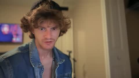 Snapshot of unverifiedbwc chatting on 22, 9, 2025 Stepbro online show from 22, 9, 2025