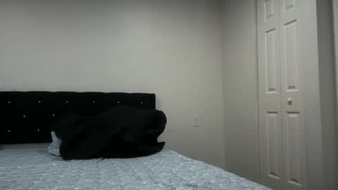 Snapshot of unverifiedbwc chatting on 23, 11, 2025 Stepbro online show from 23, 11, 2025