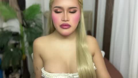 ur_bombshellpatty online show from 20, 5, 2026