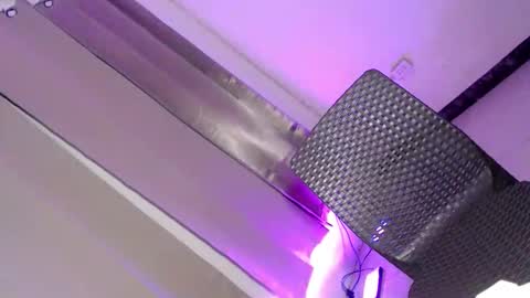 Snapshot of ur_caroline18 chatting on 4, 10, 2025 ur_caroline18 online show from 4, 10, 2025