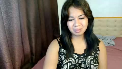 Snapshot of ur_cutiesthotasianxx chatting on 1, 11, 2025 Vee online show from 1, 11, 2025