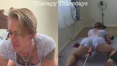 Snapshot of ur_goddess_daylee chatting on 11, 9, 2025 Goddess online show from 11, 9, 2025