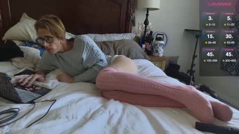 Snapshot of ur_goddess_daylee chatting on 5, 12, 2025 Goddess online show from 5, 12, 2025