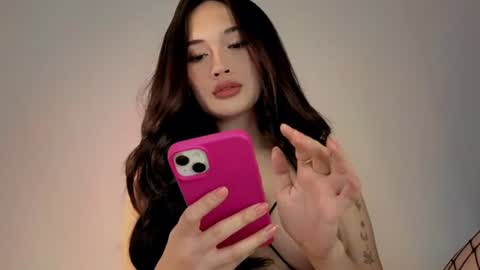 Lola online show from 5, 7, 2026