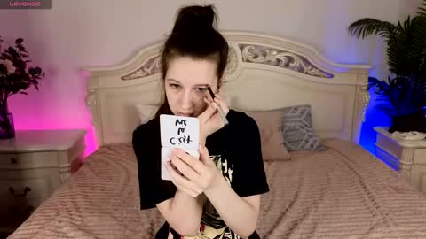 Snapshot of ur_kitty__ chatting on 1, 10, 2025 Lera online show from 1, 10, 2025