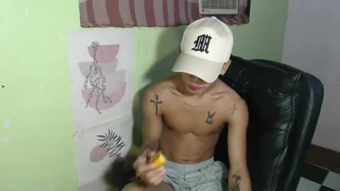 Snapshot of ur_raffy chatting on 19, 2, 2025 ur_raffy online show from 19, 2, 2025