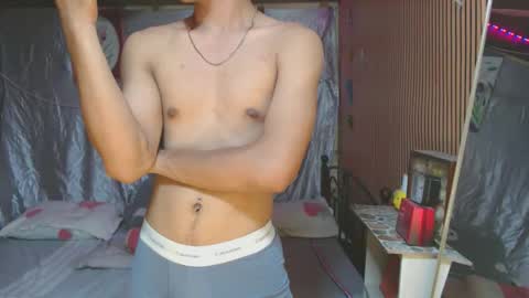 ur_shan21 online show from 25, 11, 2025