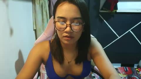 Snapshot of ur_wetwife chatting on 25, 10, 2025 ur_wetwife online show from 25, 10, 2025