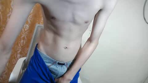 urasian_femboyxxx online show from 6, 4, 2026