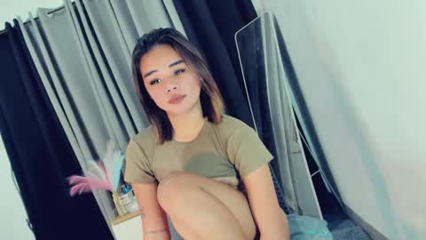 Snapshot of urasian_france69 chatting on 24, 1, 2025 FRANCINE cum with me in pvt or pwrd online show from 24, 1, 2025