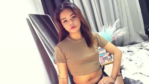 Snapshot of urasian_france69 chatting on 21, 9, 2025 FRANCINE cum with me in pvt or pwrd online show from 21, 9, 2025