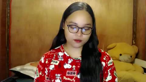 Snapshot of urasian_hotchix69 chatting on 31, 10, 2025 Lycah online show from 31, 10, 2025