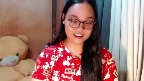 Snapshot of urasian_hotchix69 chatting on 15, 11, 2025 Lycah online show from 15, 11, 2025