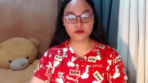 Snapshot of urasian_hotchix69 chatting on 16, 11, 2025 Lycah online show from 16, 11, 2025