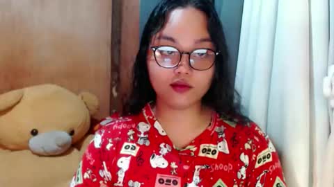 Snapshot of urasian_hotchix69 chatting on 26, 11, 2025 Lycah online show from 26, 11, 2025