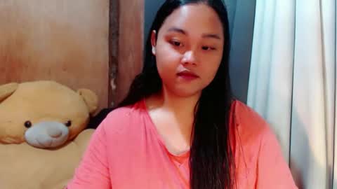 Snapshot of urasian_hotchix69 chatting on 28, 11, 2025 Lycah online show from 28, 11, 2025