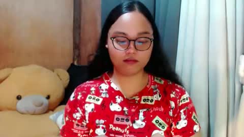 Snapshot of urasian_hotchix69 chatting on 3, 12, 2025 Lycah online show from 3, 12, 2025