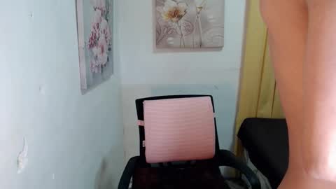 Snapshot of urasian_john20 chatting on 29, 10, 2025 urasian_john20 online show from 29, 10, 2025