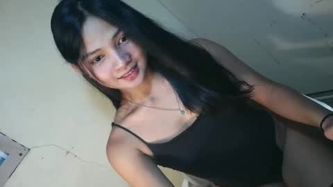 Snapshot of urasian_latinaxxx chatting on 25, 5, 2026 urasian_latinaxxx online show from 25, 5, 2026
