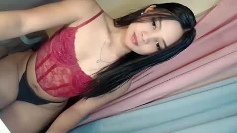Snapshot of urasian_latinaxxx chatting on 27, 5, 2026 urasian_latinaxxx online show from 27, 5, 2026