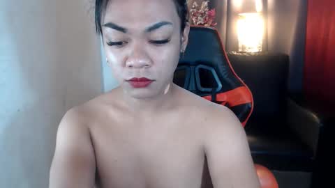 Snapshot of urasian_olivia1 chatting on 1, 1, 2025 Olivia online show from 1, 1, 2025