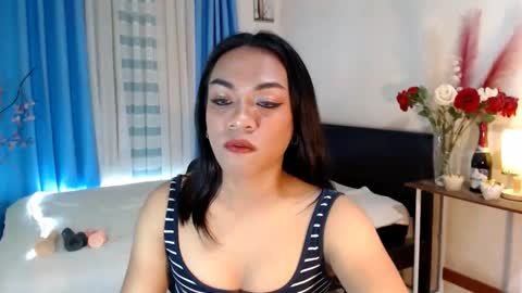 Snapshot of urasian_olivia1 chatting on 5, 1, 2025 Olivia online show from 5, 1, 2025