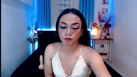 Snapshot of urasian_olivia1 chatting on 19, 1, 2025 Olivia online show from 19, 1, 2025