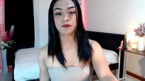 Snapshot of urasian_olivia1 chatting on 8, 2, 2025 Olivia online show from 8, 2, 2025