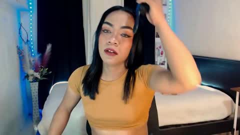 Snapshot of urasian_olivia1 chatting on 18, 2, 2025 Olivia online show from 18, 2, 2025