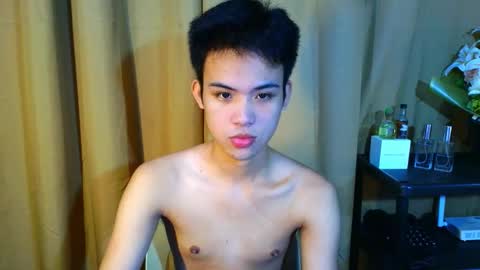 urasiancumboix2 online show from 22, 10, 2025