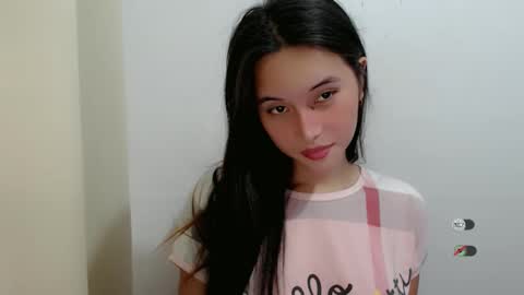 Snapshot of urasianshizuka chatting on 25, 5, 2026 SHIZUKA online show from 25, 5, 2026