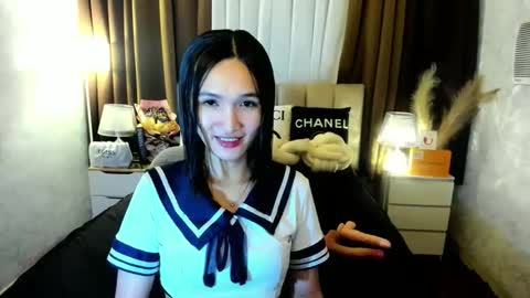 Snapshot of urblossom_princess chatting on 19, 11, 2025 urblossom_princess online show from 19, 11, 2025