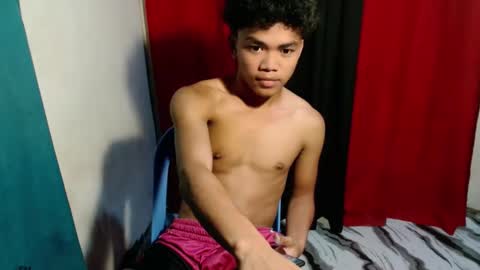 urboyvenz online show from 15, 4, 2026