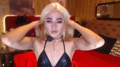 KENDALL online show from 11, 1, 2025